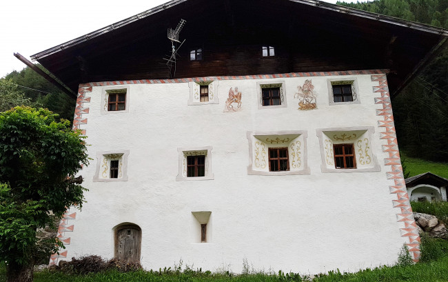 Herrschaftliche Residenzen und Villen Stegerhof a Prettau 1